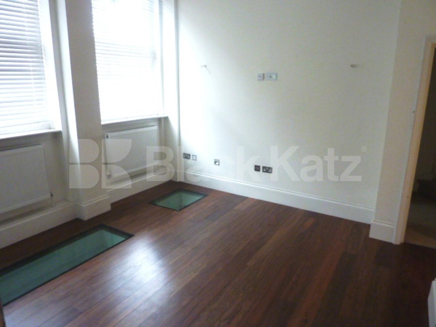 			UNDER OFFER!, 2 Bedroom, 1 bath, 1 reception Flat			 Albany Street, REGENTS PARK / CAMDEN